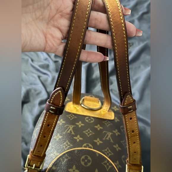 Authentic LV purse in excellent condition. I have bag to go with purse. - Picture 3 of 4